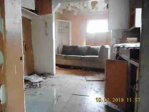 11736 Montrose (7)_m.jpg